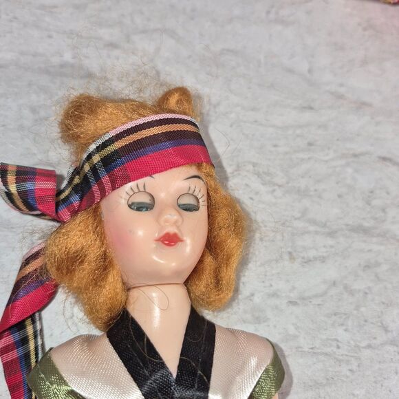 4 Vintage 1950's 8in ARCO Doll's of the World, - Picture 4 of 11
